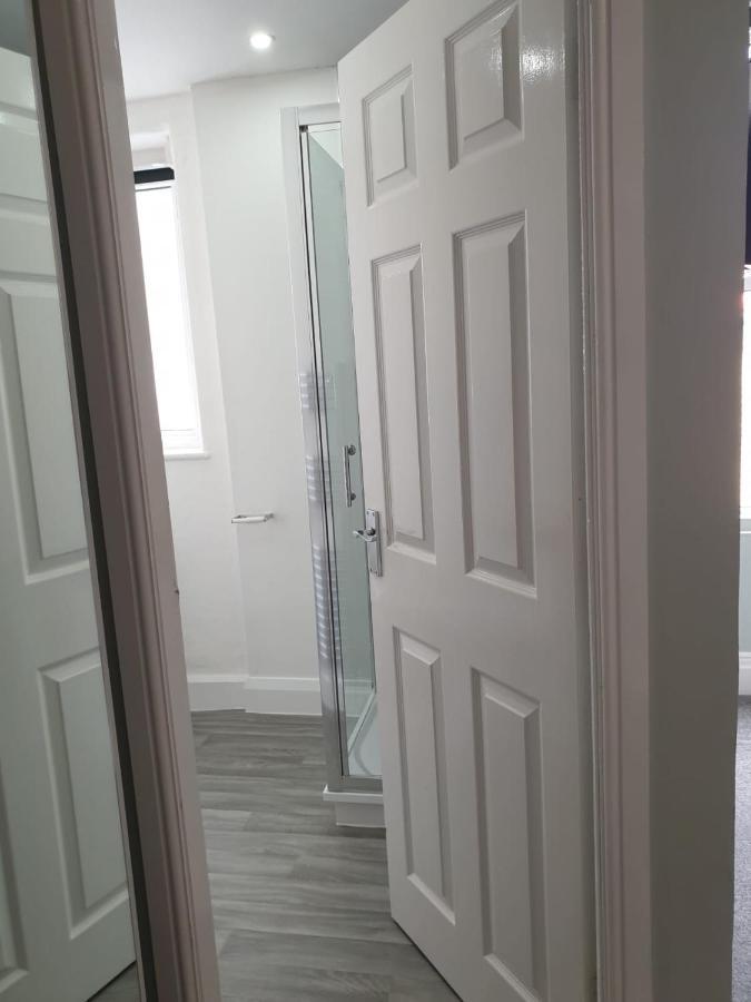 No 27 Chapel Street Guest House لاندودنو المظهر الخارجي الصورة