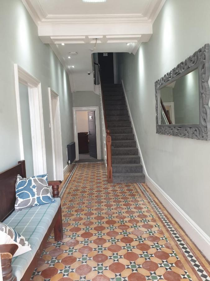 No 27 Chapel Street Guest House لاندودنو المظهر الخارجي الصورة