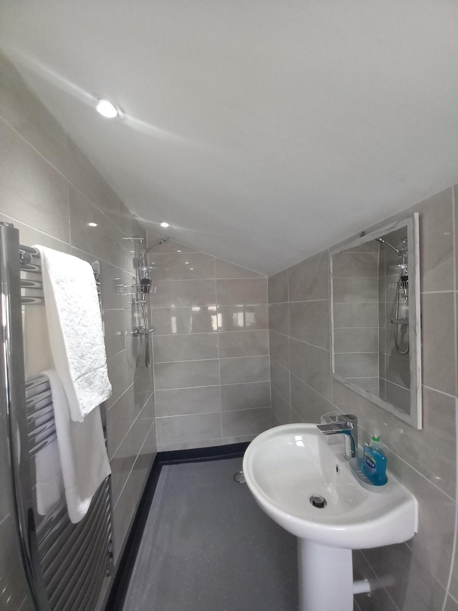 No 27 Chapel Street Guest House لاندودنو الغرفة الصورة