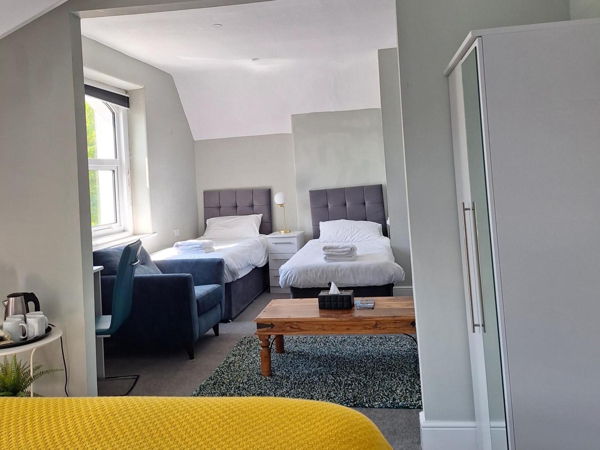 No 27 Chapel Street Guest House لاندودنو المظهر الخارجي الصورة